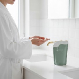 Σετ – Colostrum Αφρόλουτρο + Συσκευασία Refill (150 ml + 500 ml)